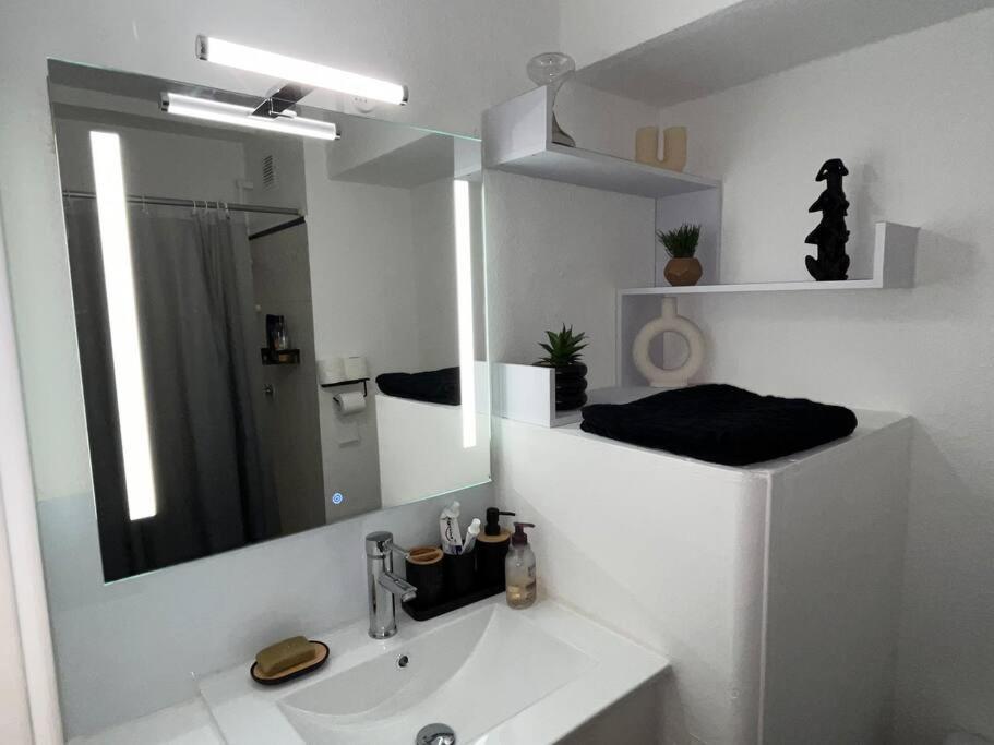 Votre Pied-A-Terre En Bord De Mer Sete Exterior photo